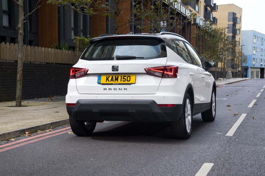 Seat Arona 2017 года  (UK) (фото 20 из 40)